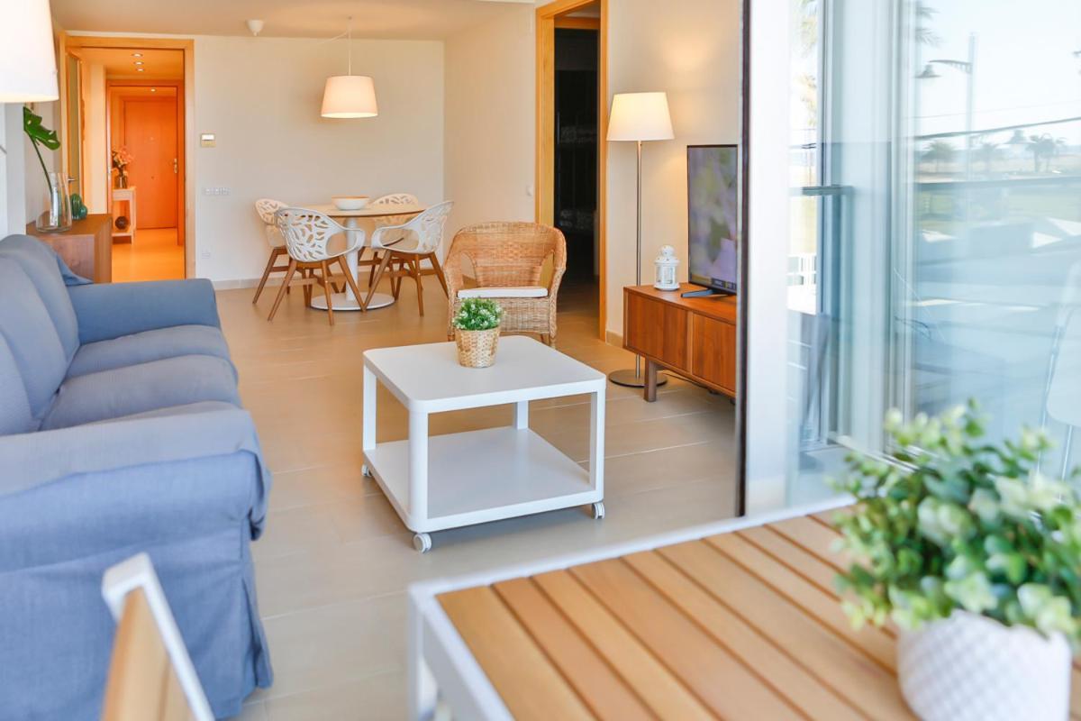 Apartaments Les Palmeres Комарруга Экстерьер фото