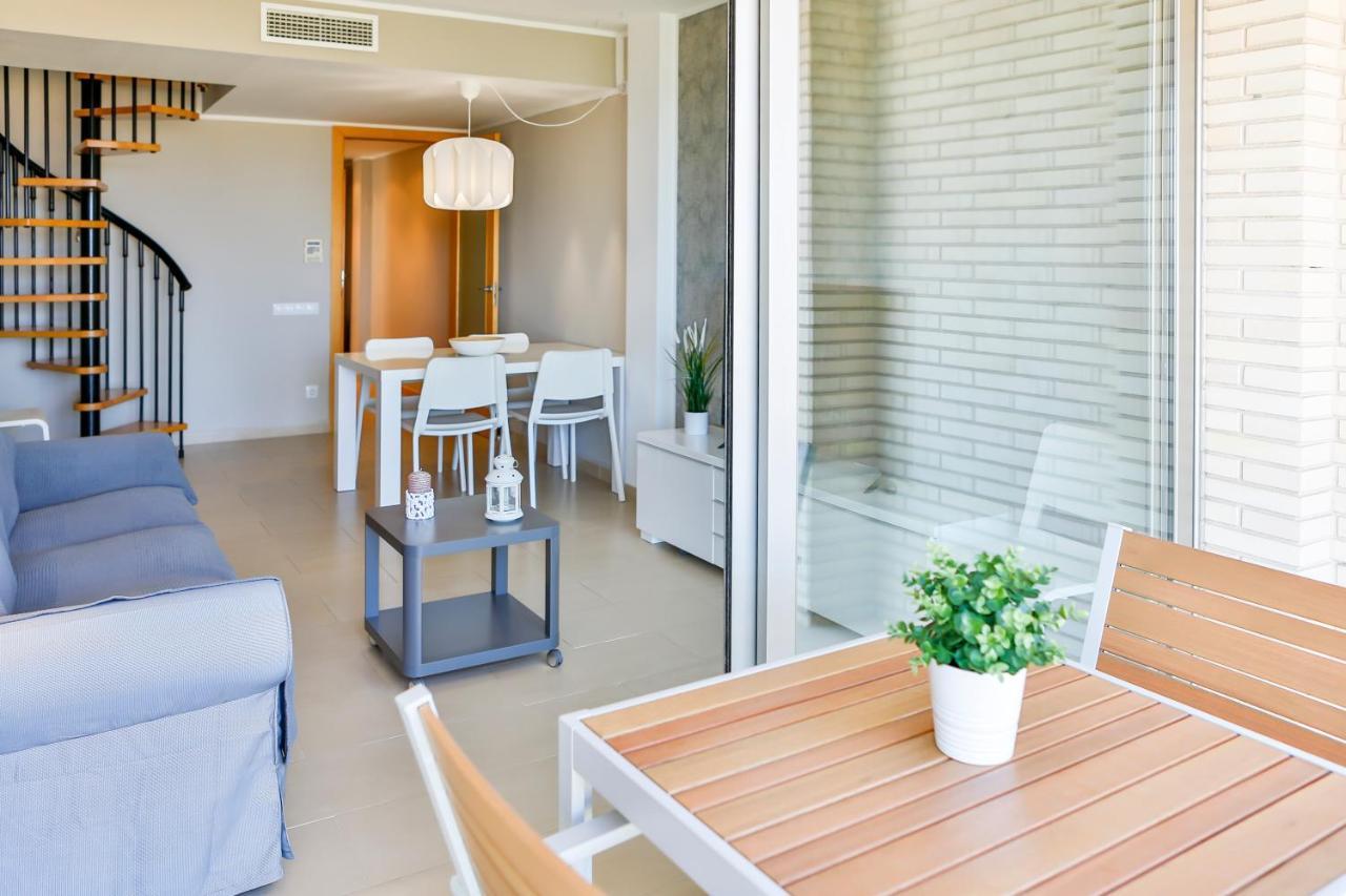 Apartaments Les Palmeres Комарруга Экстерьер фото