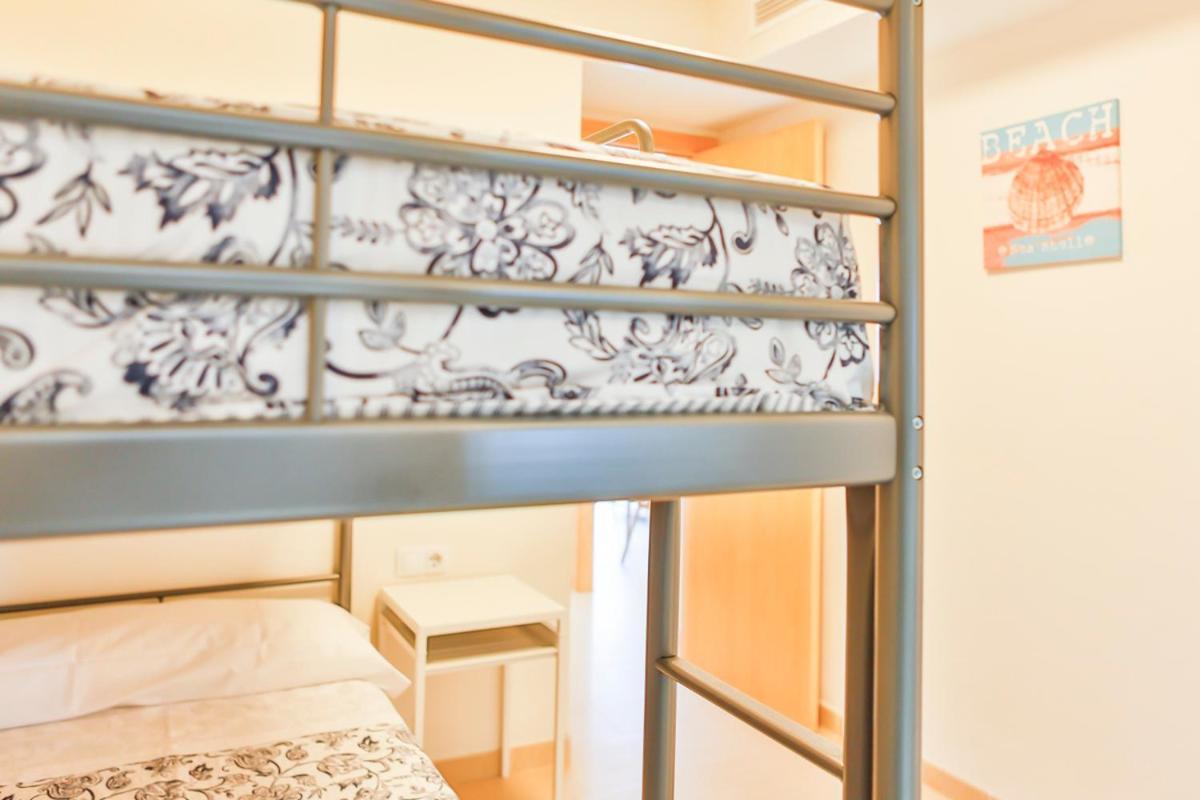 Apartaments Les Palmeres Комарруга Экстерьер фото