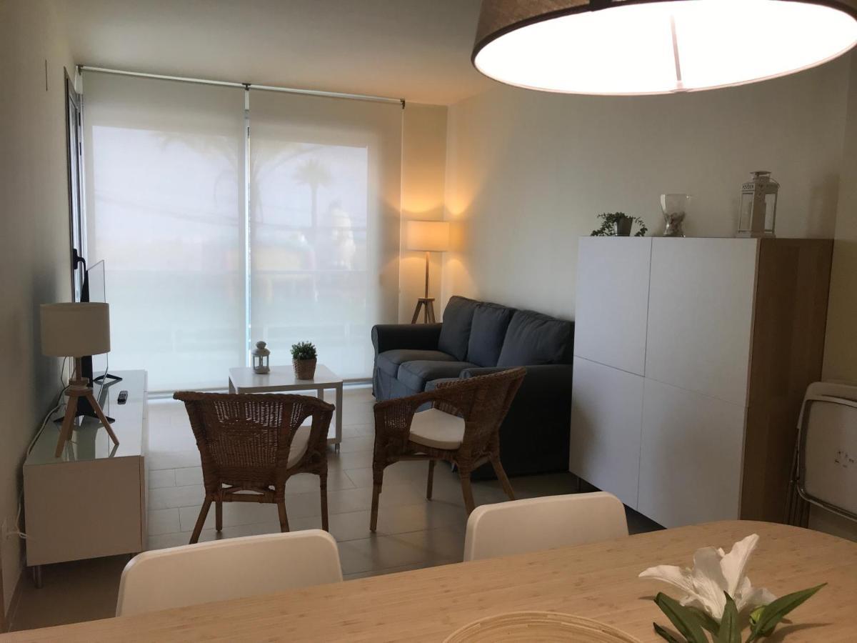 Apartaments Les Palmeres Комарруга Экстерьер фото