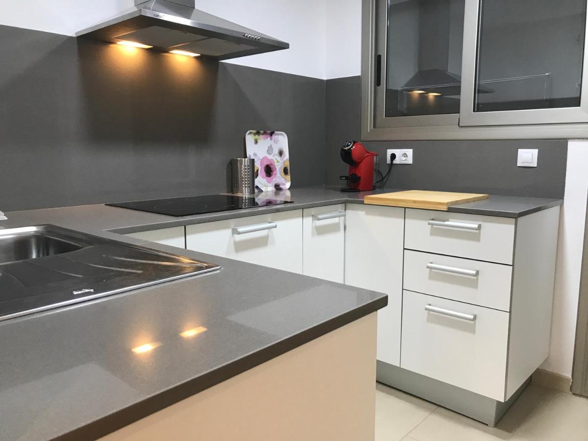 Apartaments Les Palmeres Комарруга Экстерьер фото