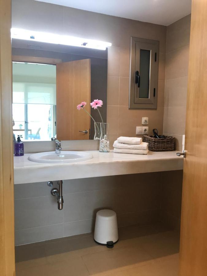 Apartaments Les Palmeres Комарруга Экстерьер фото