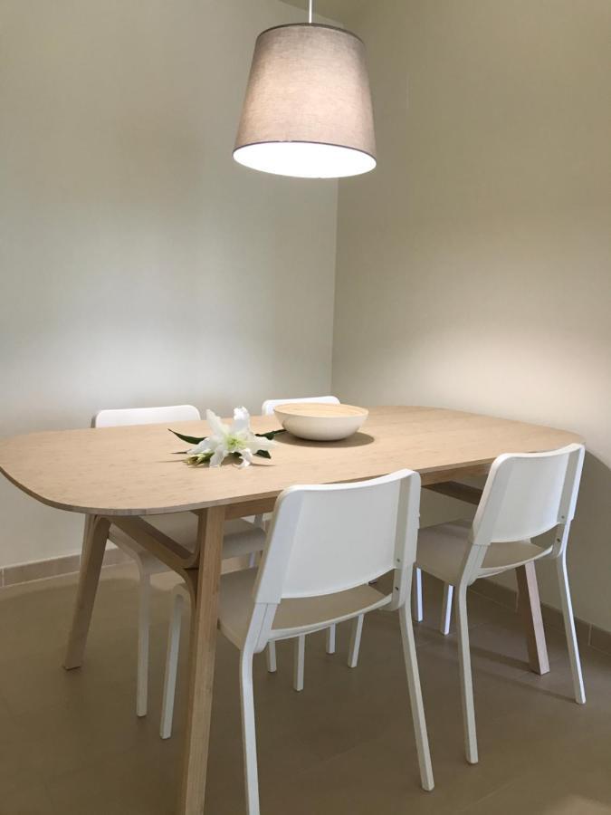 Apartaments Les Palmeres Комарруга Экстерьер фото